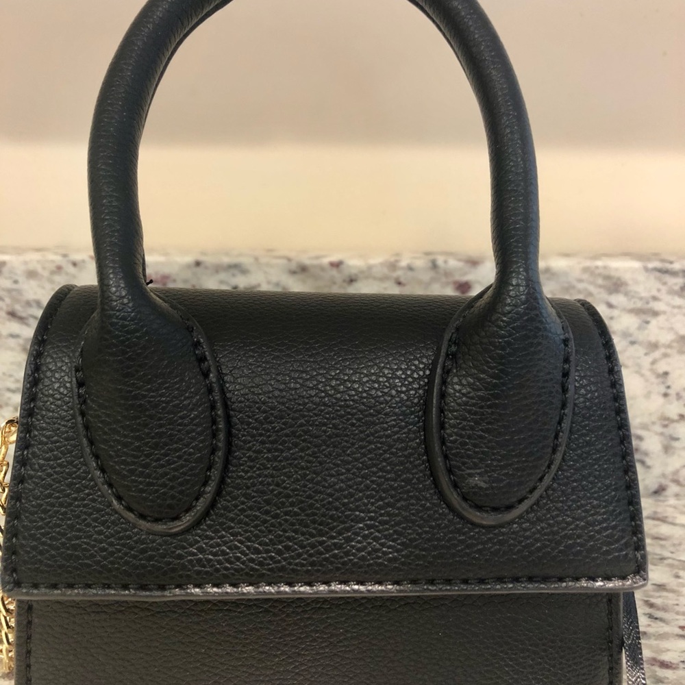NWT MINI VEGAN DELUXITY  HAND OR CROSSBODY PURSE - Picture 11 of 14